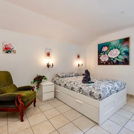 Apartment Le Refuge Verdoyant - Close To Switzerland&spacious